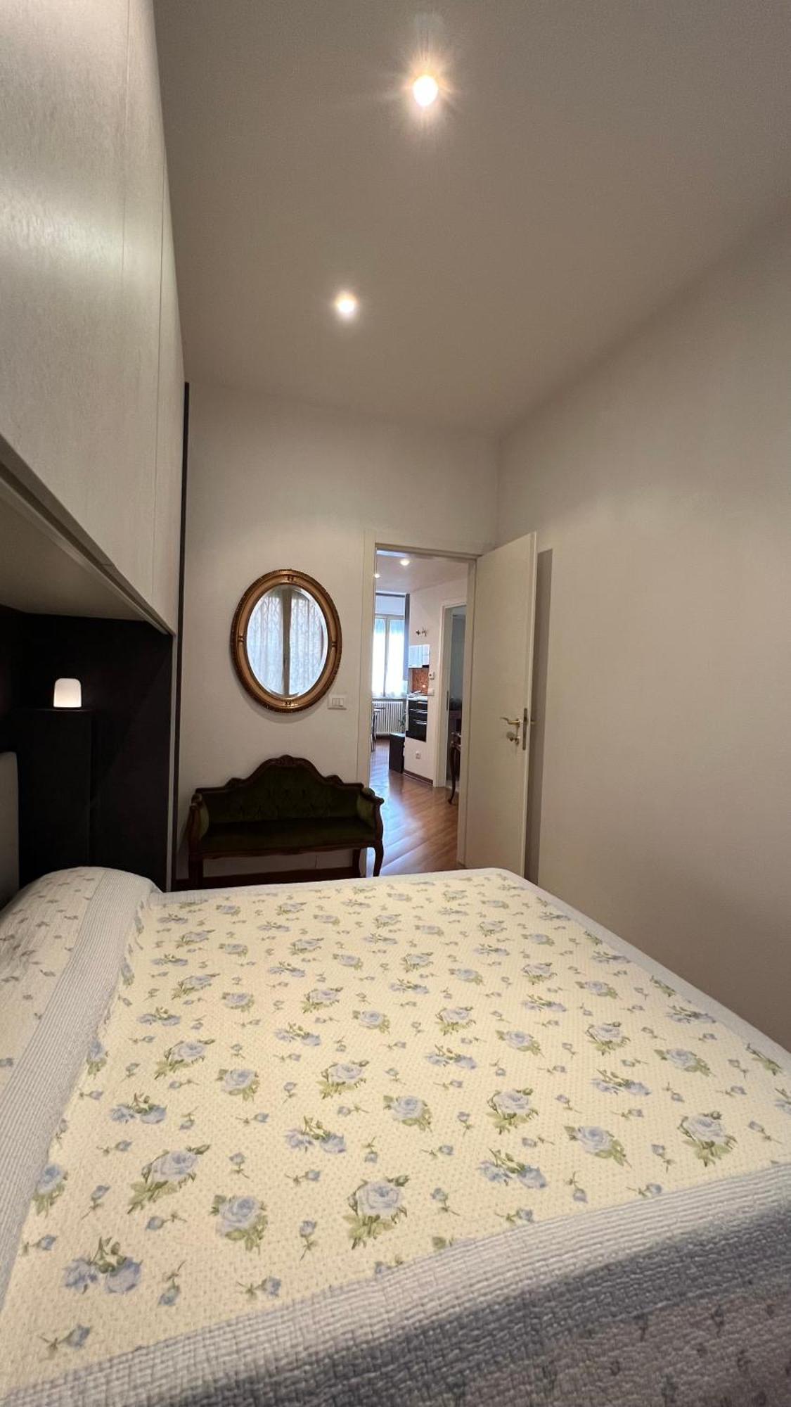 Charming Apartment Near Saragozza Bolonia Exterior foto